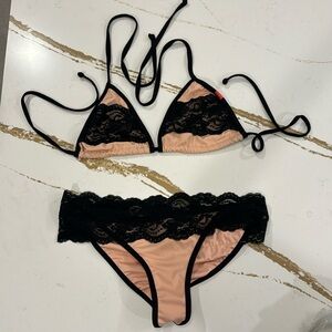 Doll Bikini Maui beige with classic black lace